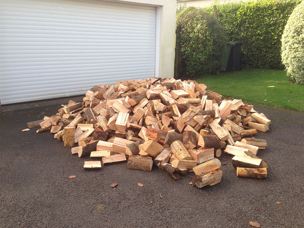 Mixed Full load of Softwood Logs delivered and tipped